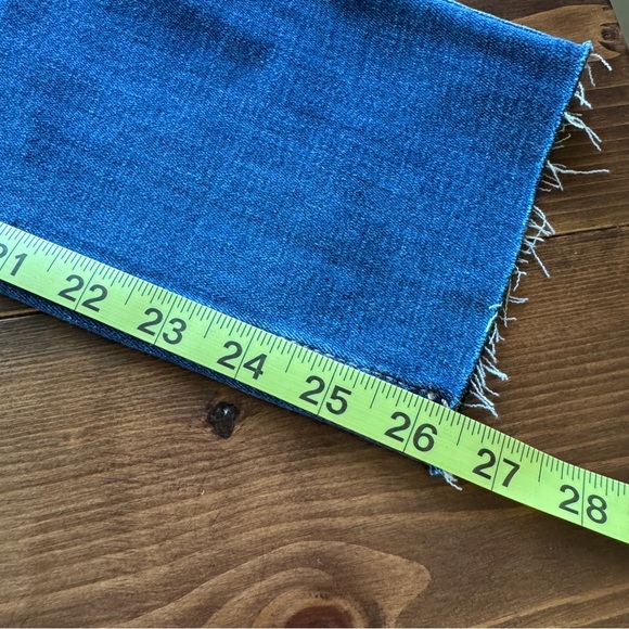 Old Navy Dark Blue Distressed Skinny Jeans - Picture 8 of 8